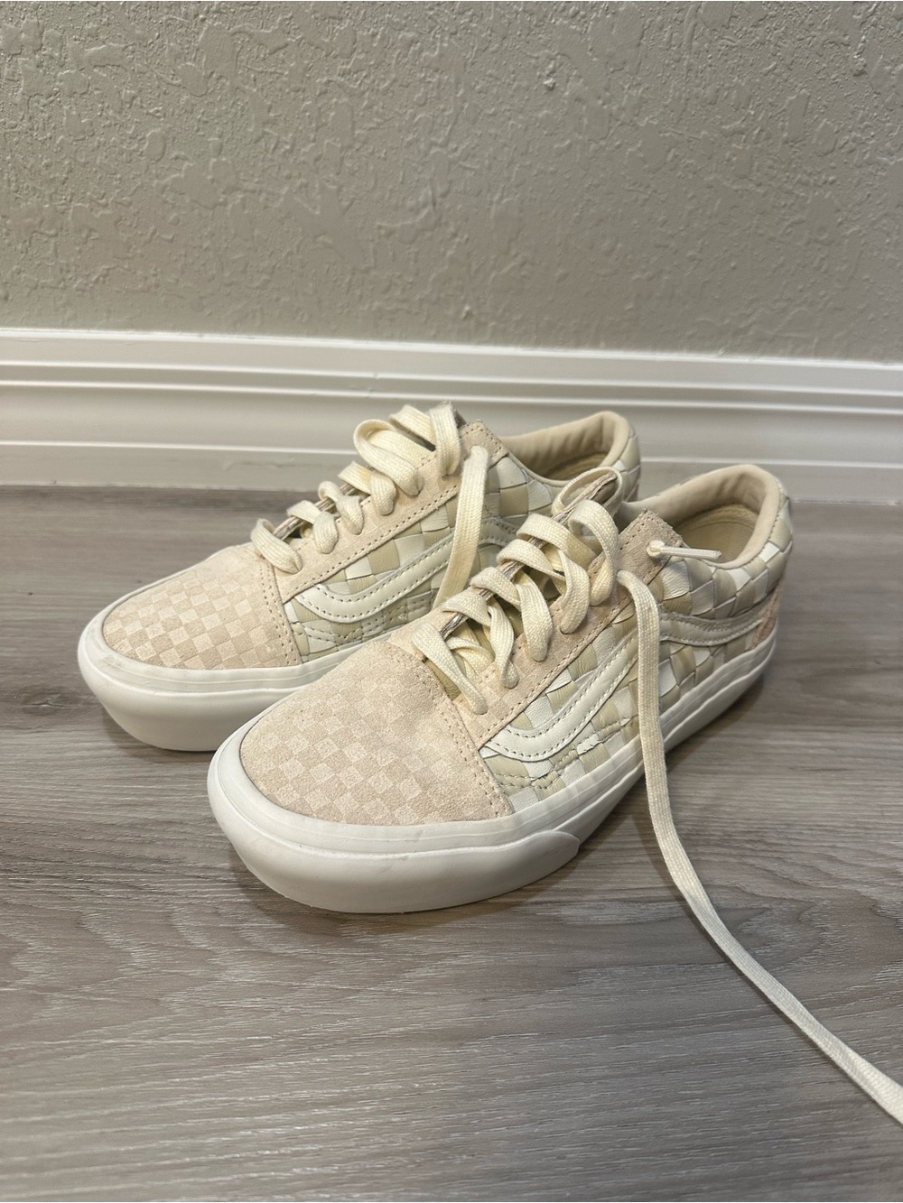 Vans Cream Checkerboard Old Skool Platform Sneakers